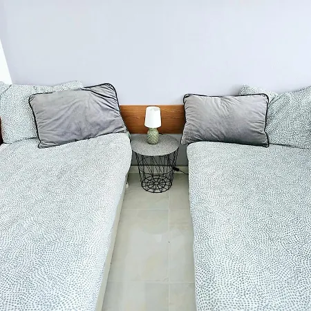 Апартамент With Balcony 300m From Слънчев бряг